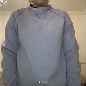 cute blue crew neck VERY SOFT GREAT MATERIALS
